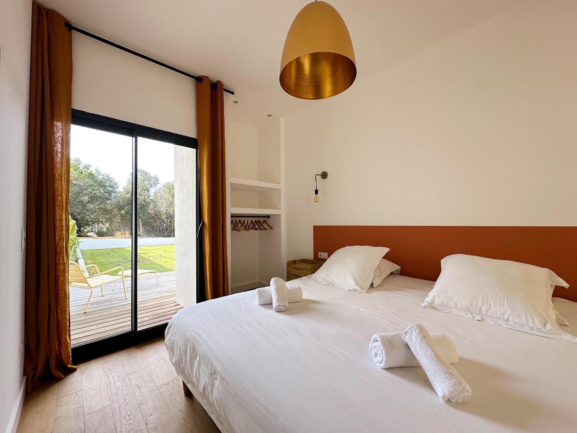 Villas De Standing Avec Magnifique Vue Mer Et Piscines Privees, Sagone Sagone  Eksteriør billede